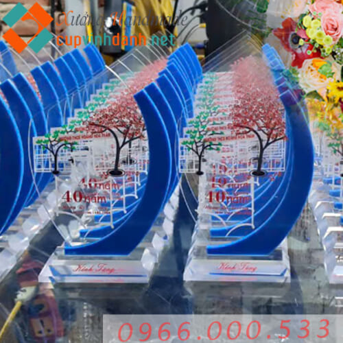 Kỷ niệm chương bằng mica